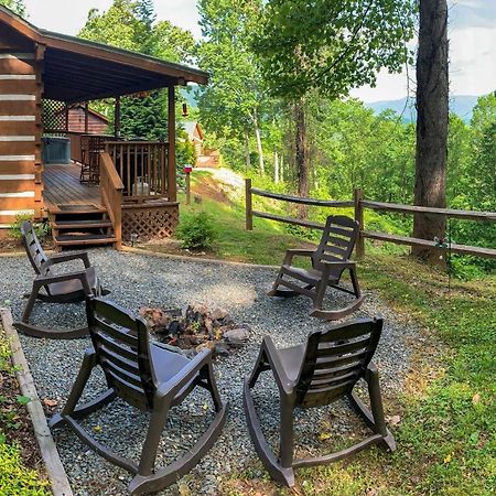 Cozy Cabin With Hot Tub And Smoky Mountain Views! Villa Bryson City Kültér fotó